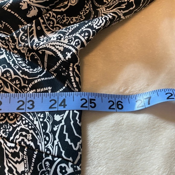 Chaps Black and White Paisley Blouse - Picture 7 of 8